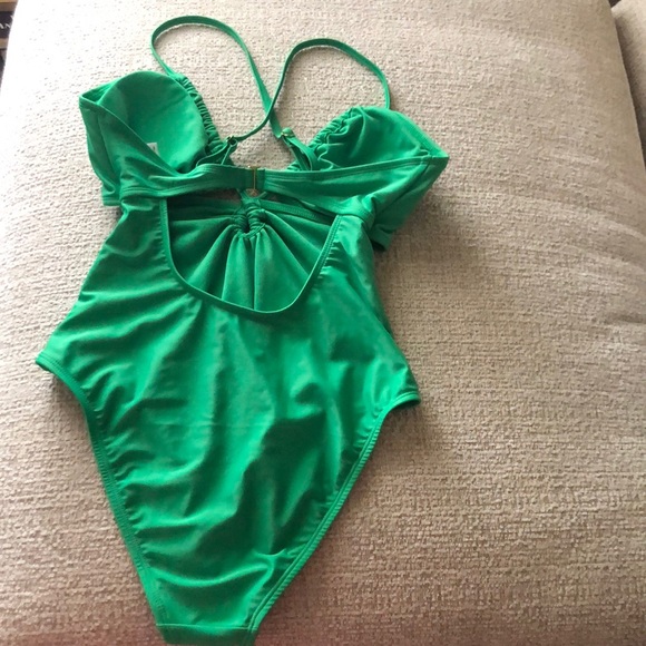 Shade & shore one piece Green swimsuit size S (4-6 )👙 - Picture 6 of 10
